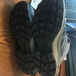 Women’s Hiking boot